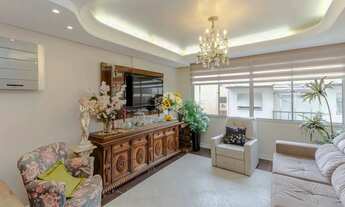 Imagem 2: Apartamento amplo com 3 dormitórios, 1 suíte e com 1 vaga no Petrópolis