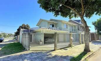 Imagem: Sobrado à venda no Bairro Costeira com