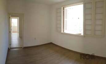 Imagem 2: VENDA APARTAMENTO 2 DORMITÓRIOS, MENINO DEUS, REFORMADO, BAIXA TAXA CONDOMINIAL, ENSOLARAD