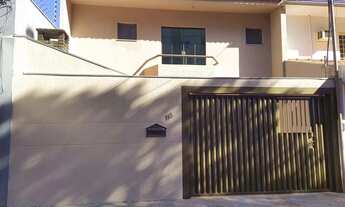 Imagem: Sobrado à venda, com ótima localização