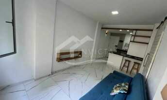 Imagem 3: Apartamento Reformado e Mobiliado 2 Quartos com Suíte e Vaga - Perto do Arpoador