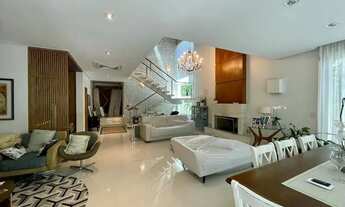 Imagem 2: Casa à venda em Santana de Parnaíba, Alphaville, com 4 suítes, com 400 m², Gênesis 1