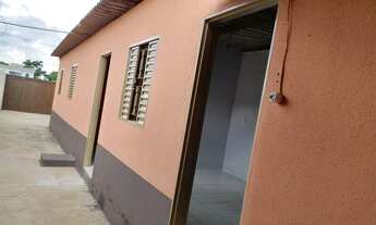 Imagem 2: 2 casas a venda Casa com 2 dormitórios