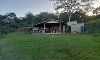 Imagem 6: Imóvel para venda tem 200 metros quadrados com 3 quartos em Centro - Anicuns - GO