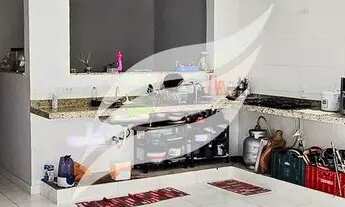 Imagem 4: Sobrado com salão comercial à venda próximo a rua do Fico