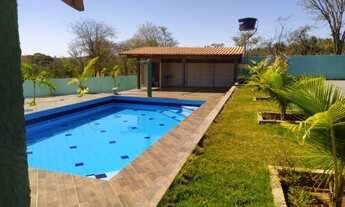 Imagem 4: Chácara com casa tendo 3 suítes e lazer a venda no município de Nerópolis a poucos km da c