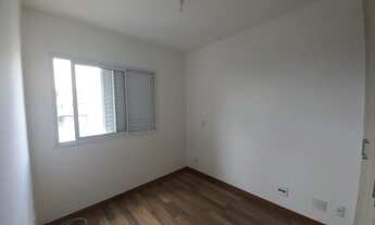 Imagem 6: LINDO, REPLETO DE ARMÁRIOS, ANDAR ALTO