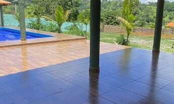 Imagem 6: Chácara com casa tendo 3 suítes e lazer a venda no município de Nerópolis a poucos km da c