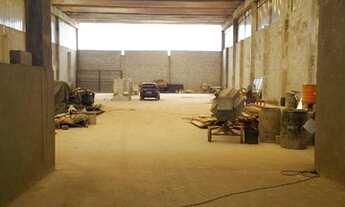 Imagem: Galpão à venda, 1350 m² por R$ 4.500.000,00