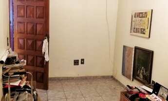 Imagem 2: Vendo casa 2 quartos + casa de fundos, na Guariroba