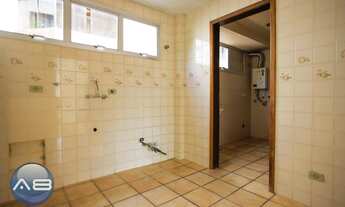 Imagem 6: Apartamento no Cabral, à VENDA, com 3 dorms. e 2 vagas