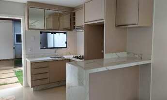 Imagem 4: Casa para Venda no bairro São João do Rio Vermelho, com acesso de 15 minutos da praia do M