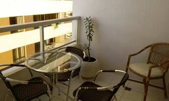 Imagem 3: Vendo Loft alto padrão com um quarto com vista para Baia de todos os Santos no corredor da