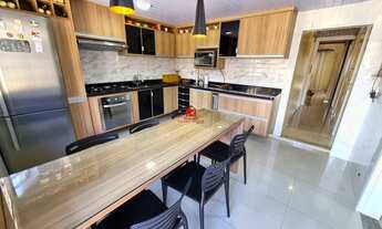 Imagem 4: Casa Aleixo com 3 quartos sendo 1 suíte + 4 apartamento quitinetes, Acesso para Duas Ruas