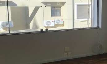 Imagem 6: Apartamento 2 dorms de frente com garagem, rua calma