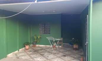 Imagem 5: Casa de três quartos forrada na quadra 601 com Hábits lote 10X15 excelente localidade