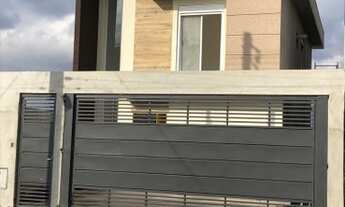 Imagem 2: Linda casa nova com 3 suítes, piscina e 2 vagas