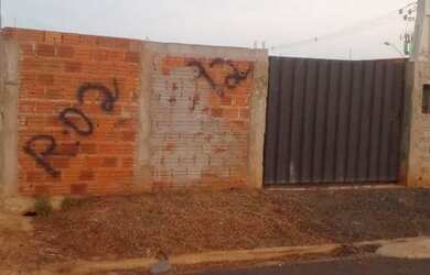 Imagem 2: Terreno Casa com 2 dormitórios