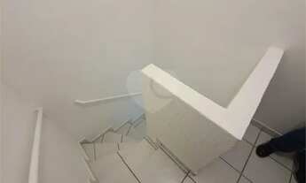 Imagem 6: Sobrado com 02 dormitórios + 01 Vaga - Para Aluguel/venda - Condomínio Res. VILA INGLESA I