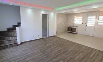 Imagem 3: Sobra com 3 Dormitórios, Suíte e 4 Vagas de Garagem