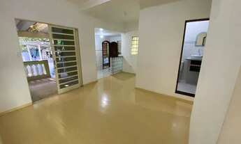 Imagem: Casa com 3 dormitórios para alugar, 70