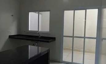 Imagem 2: Sobrado em Mongaguá, Centro com 2 dormitórios, piscina a venda