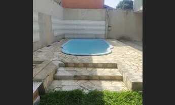 Imagem 6: Casa com Piscina totalmente nova