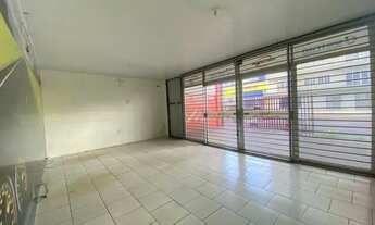 Imagem 3: Aluga-se Galpão / depósito com 3 vagas na garagem