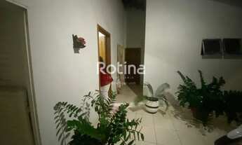 Imagem 2: Casa à venda, 3 quartos, 2 vagas, Luizote de Freitas - Uberlândia/MG - R$ 320.000,00