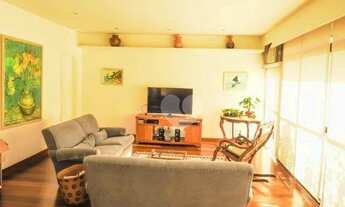 Imagem 2: Sensacional 4 Dormitórios, com 272 m², duas suítes, 3 vagas escrituradas, salão amplo com