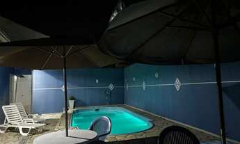 Imagem 6: Casa com piscina pé na areia balneário marisol