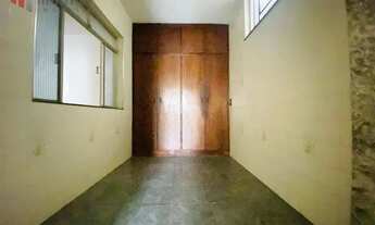 Imagem 4: Casa com 3 dormitórios para alugar, 160 m² por R$ 1.039,00/mês - Monte Castelo - Juiz de F