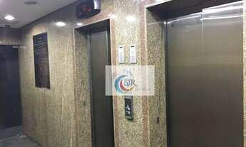 Imagem 2: Total 528m², 3 vagas, Ar-condicionado split' novos, carpete e persianas, com fibra ót