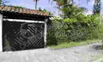 Imagem 1: CASA com 2 quartos em Peruíbe, no bairro Balneario Florida