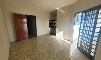 Imagem 7: Casa para aluguel possui 336 m2 com 06 quartos no Bairro Marta Helena - Uberlândia - MG