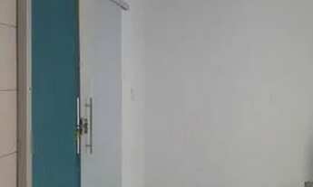 Imagem 3: Aluga uma kitinete pra rapaz ou casal sem filhos com garagem