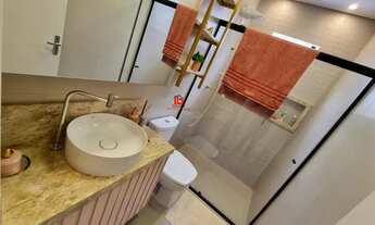 Imagem 4: Reserva do Parque, casa térrea mobiliada com 3 suítes, piscina, sala com pe-direito alto