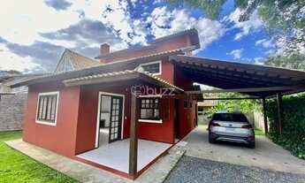 Imagem 2: Linda casa isolada em rua calma com trilha para praia ! Terreno de 340 m2 e 110m2 de const