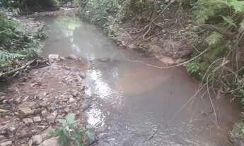 Imagem 3: Imóvel para venda tem 200 metros quadrados com 3 quartos em Centro - Anicuns - GO