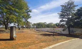 Imagem 5: Lote Exclusivo com 1.298m² Frente para o Bosque e Fundo para o Campo de Golfe - Portal So