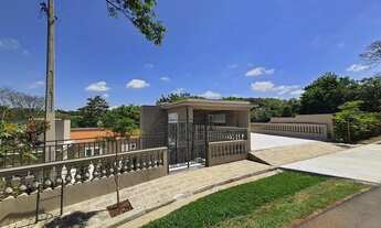 Imagem 2: Casa de condomínio para aluguel tem 460 metros quadrados com 4 quartos