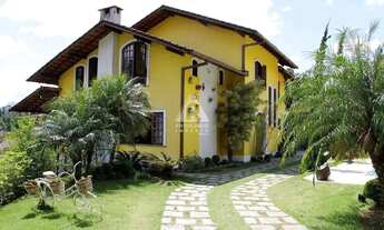 Imagem: Casa à venda, 6 quartos, 3 suítes, 2 vagas