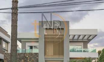 Imagem 3: Casa de altíssimo padrão no Seminário