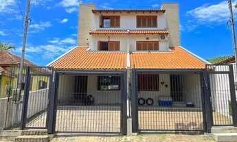 Imagem: Casa em Porto Alegre, no bairro Tristeza