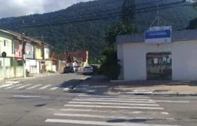 Imagem 2: Casa em Avenida Presidente Kennedy - Solemar - Praia Grande/SP