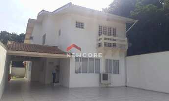 Imagem: Sobrado em Avenida do Telegrafo - Guarau