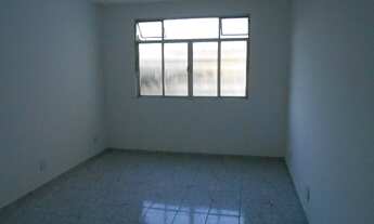 Imagem 3: Alugo excelente apartamento quitinete semi-mobiliado Centro Macae