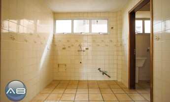 Imagem 5: Apartamento no Cabral, à VENDA, com 3 dorms. e 2 vagas