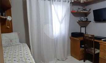 Imagem 8: Apartamento 2 Dormitórios Sala com Varanda e Vaga de Garagem