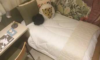 Imagem 6: More em frente ao metrô shopping Itaquera